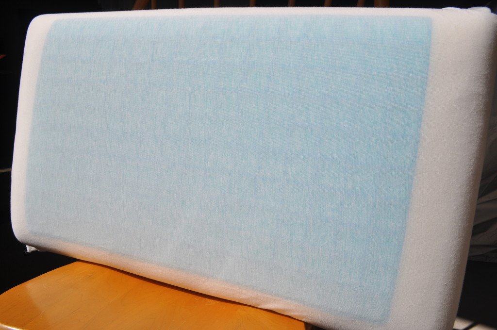 Nature's Sleep Gel Memory Foam Pillow gel layer