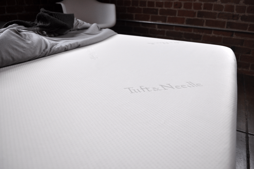 tuft and needle mattress minimalist