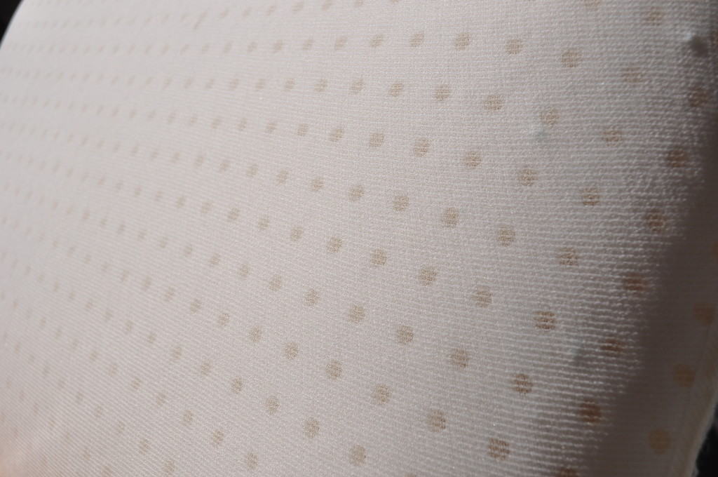 Yogabed pillow ventilation holes