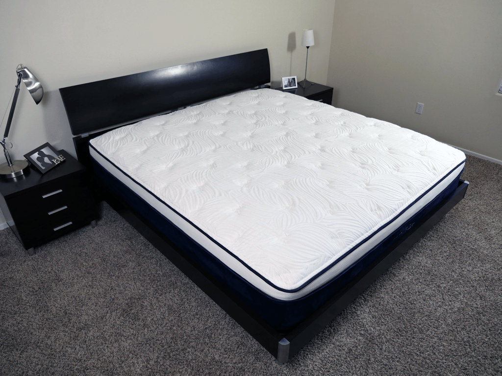 Angled view of the Nest Alexander hybrid mattress