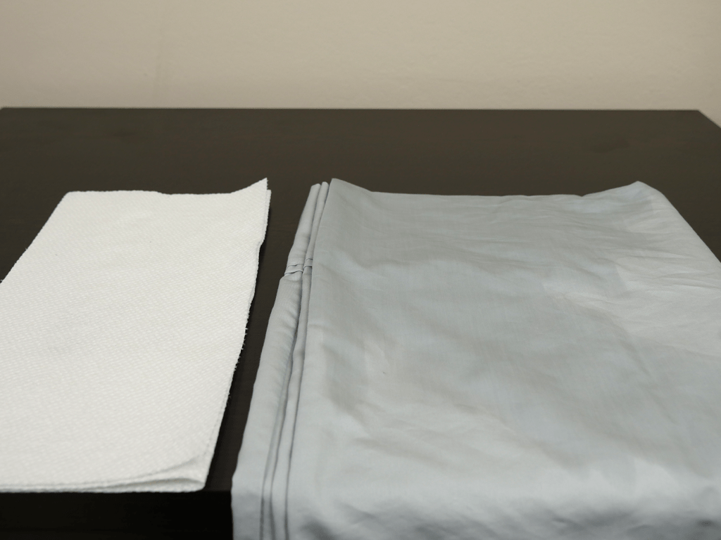 Woven cotton sheets color test - zero color transfer