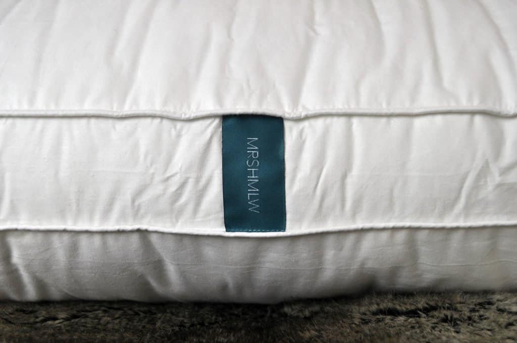 marshmallow-pillow-logo-detail 