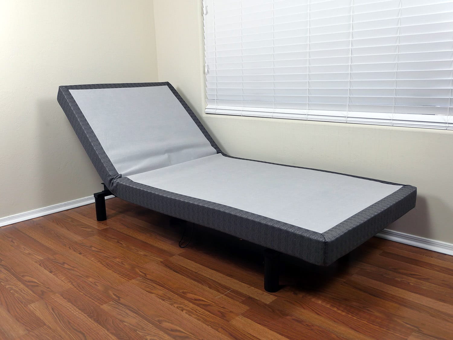 Lineal Adjustable Bed Review | Sleepopolis