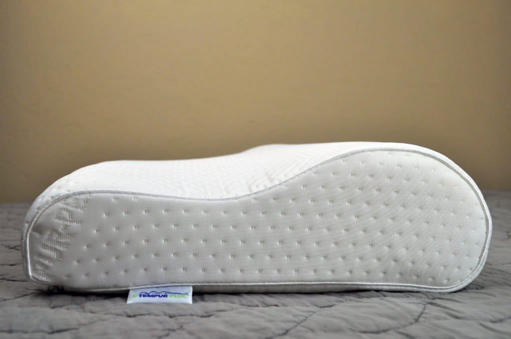 tempurpedic-contour-neck-pillow-review