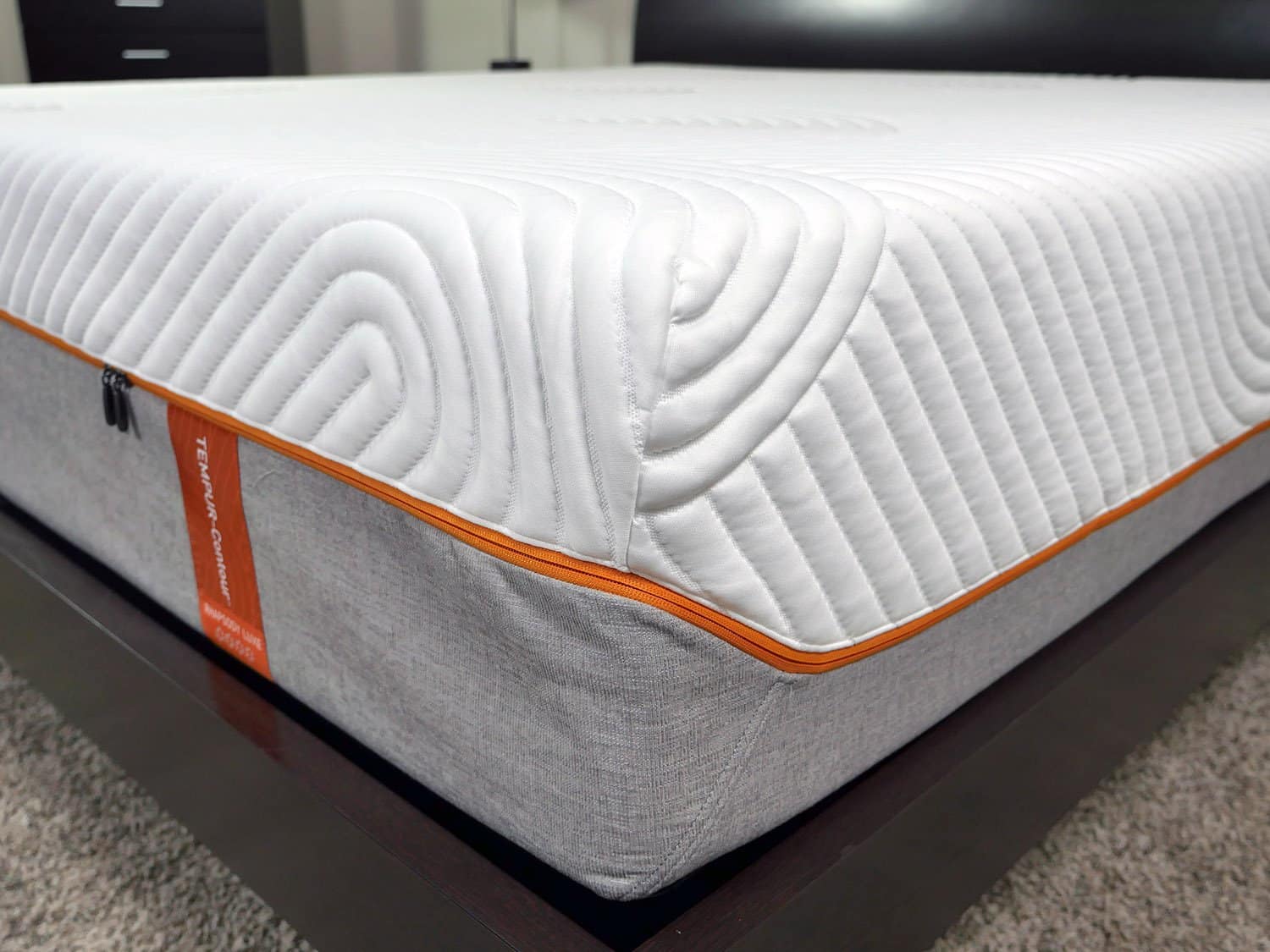 tempur-contour luxe breeze medium-firm queen mattress