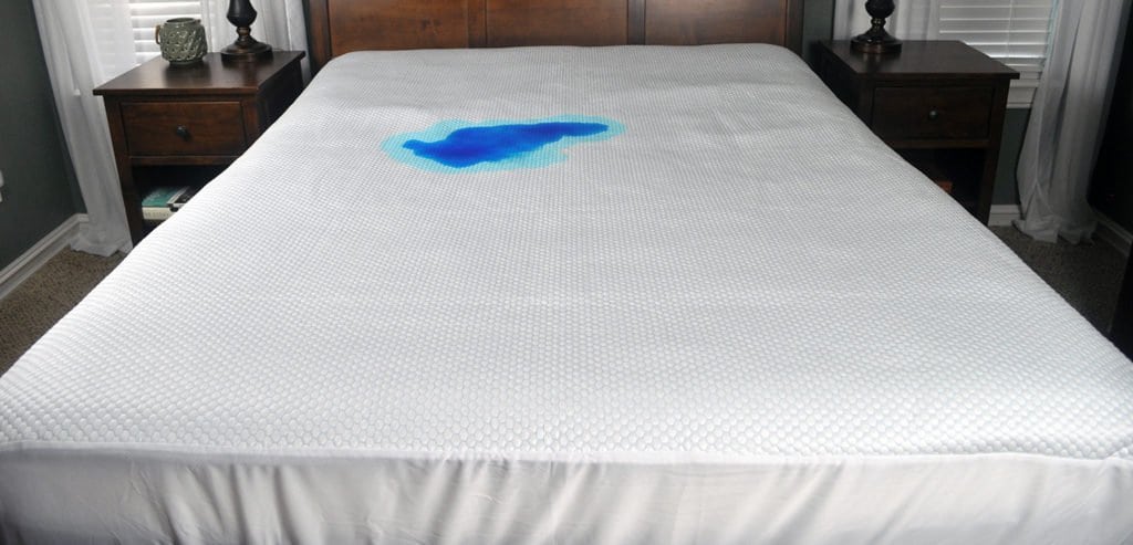 Nest Bedding Cooling mattress protector spill after 2 minutes