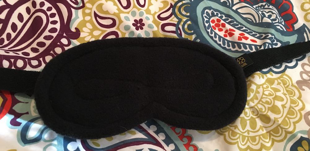 Dream Essentials Infinity Fleece Sleep Mask Review