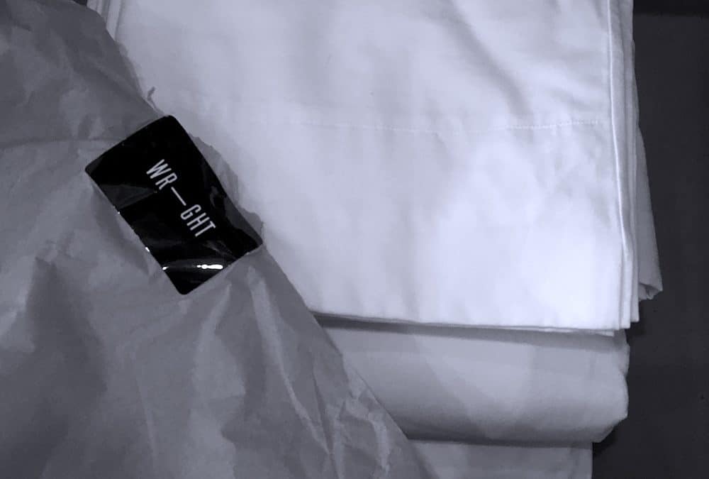 What Are the Best Sheets for Memory Foam Mattresses?