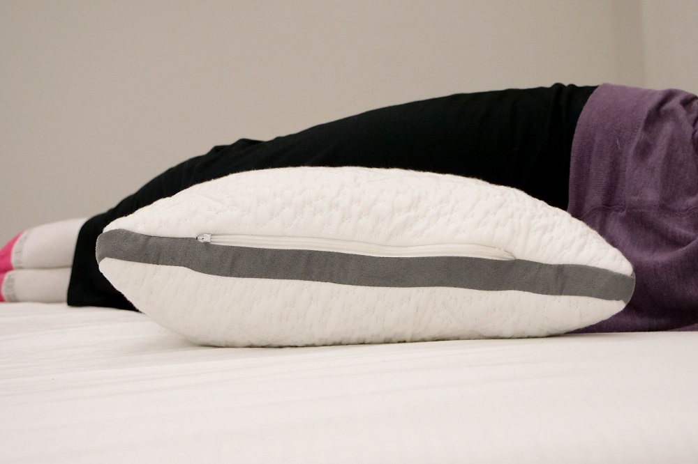 Easy Breather Side Sleeper pillow legs
