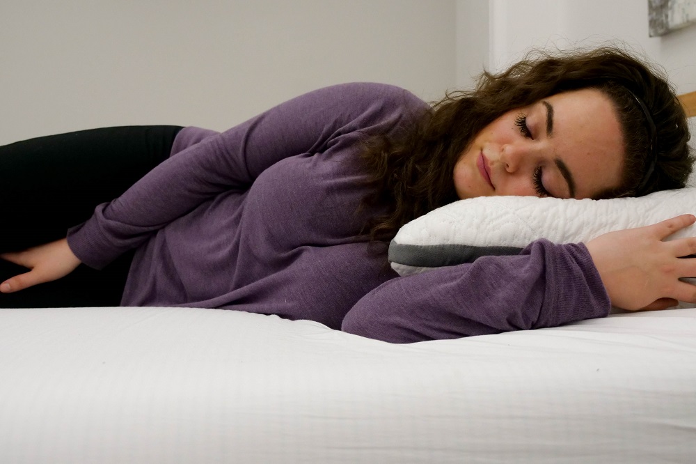 Side sleeping on the Easy Breather Side Sleeper pillow 