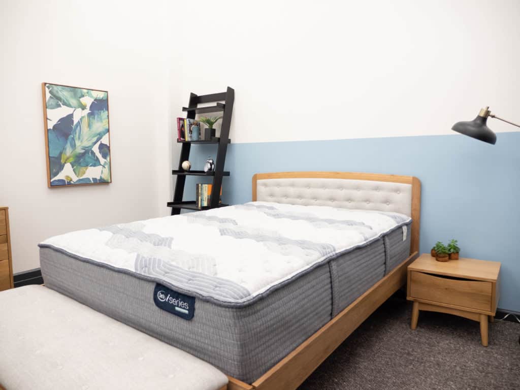 Serta I Comfort Eco Quilted Hybrid Q40HD Ultra Plush Mattress