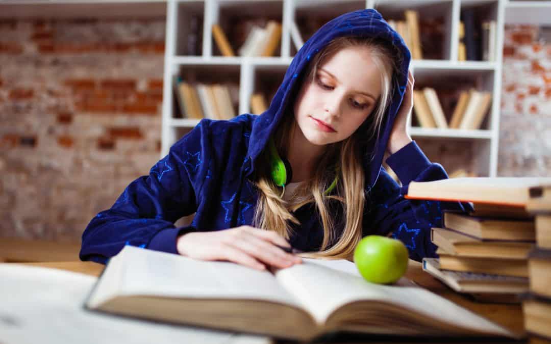 Poor Sleep Could Harm Student GPA As Much as Binge-Drinking