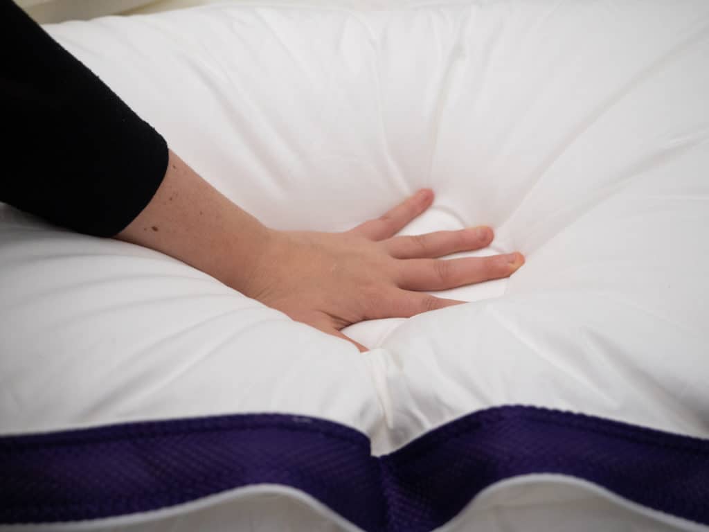 Polysleep Pillow Hand Press