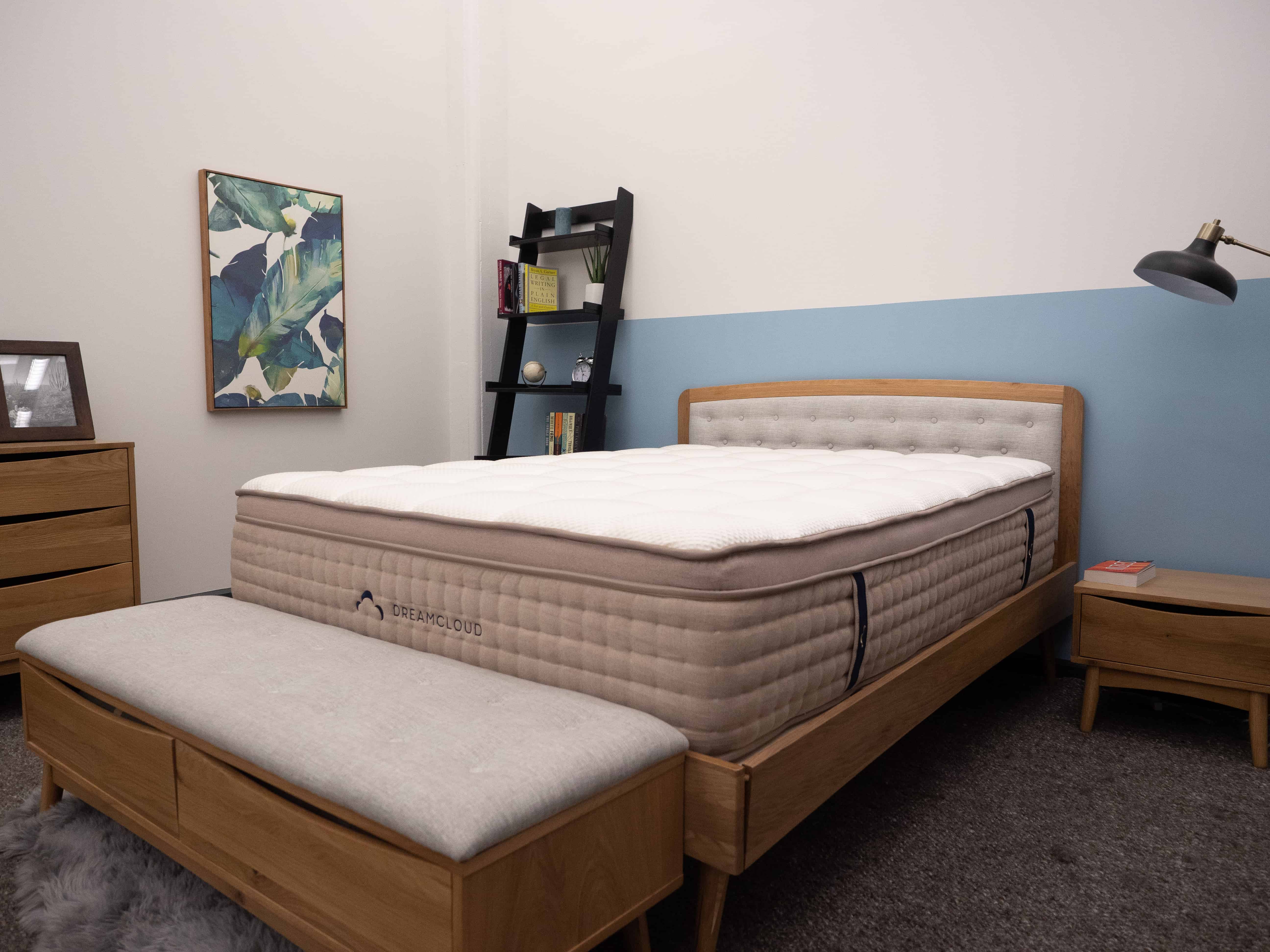 Hybrid Mattress Reviews Sleepopolis Best Hybrid Mattress For The Money Dreamcloud