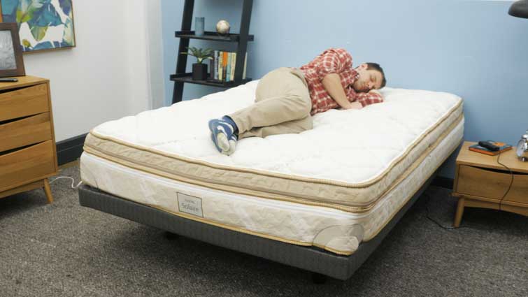 saatva solaire adjustable mattress reviews