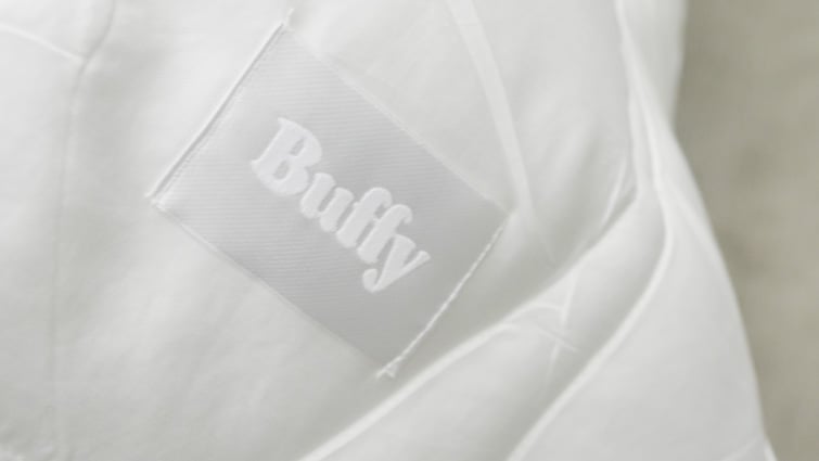 Buffy Full/Queen Breeze Comforter - White