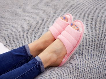 Women Fur Wedge Slippers with Ankle Elastic Band Open Toe Winter Slides  Home Slipper Plush Slip-on Fluffy Warm Indoor Slippers Comfortable