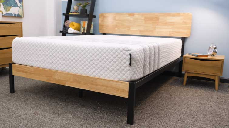 Leesa Hybrid Bedroom