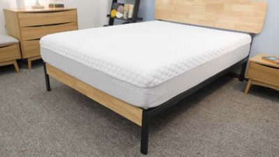 MOLECULE Mattress Review (2024) - Best/Worst Qualities