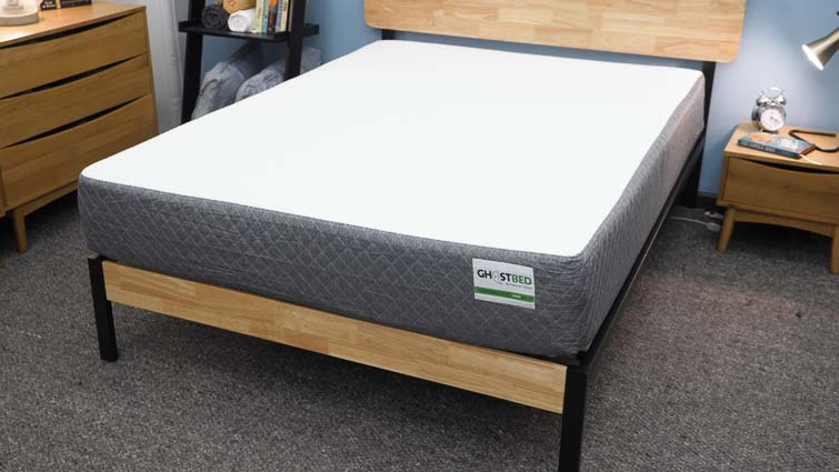 gray futon bed