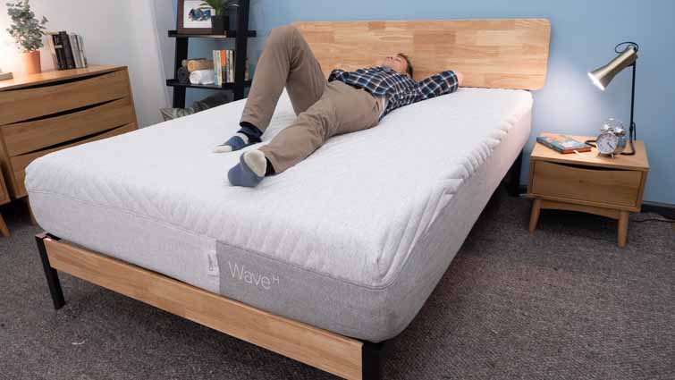 Casper Wave Hybrid Mattress Review (2020) | Hypersensative Foam?