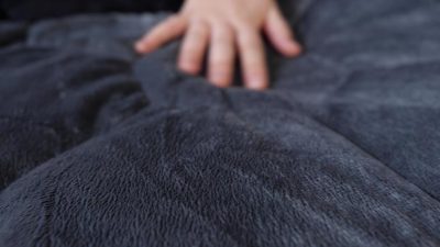 layla weighted blanket cover