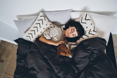 More People Like Sleeping With Their Pet Than Their Spouse