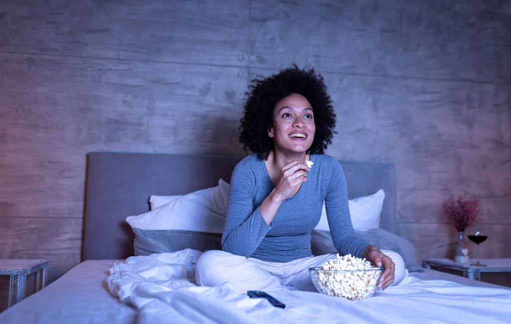 women eating in bed