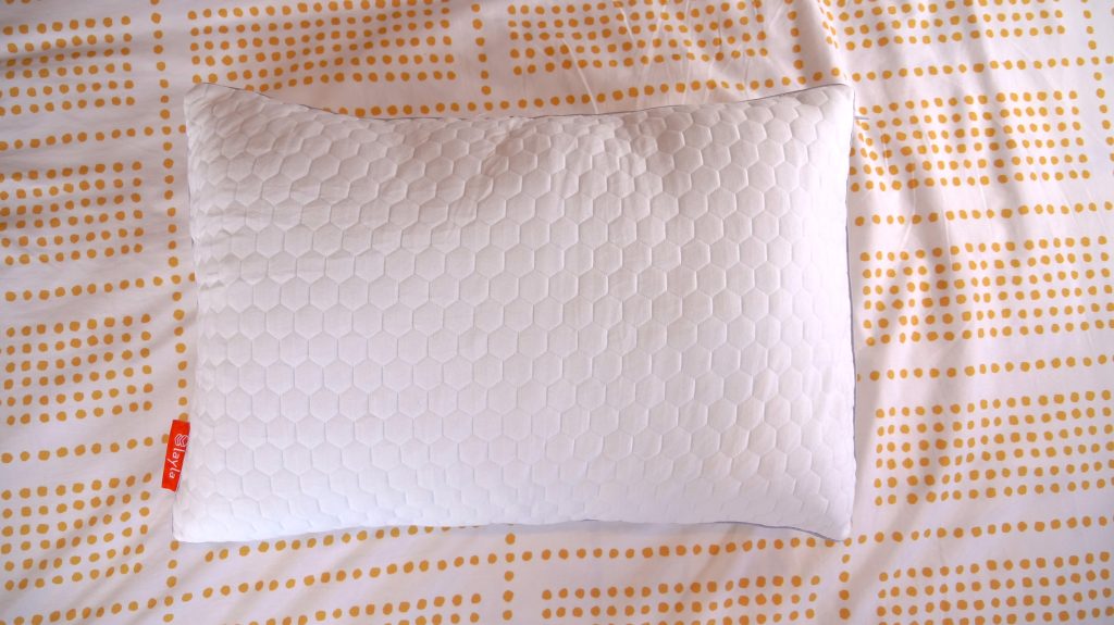 Layla Memory Foam Pillow Review (2024) Sleepopolis