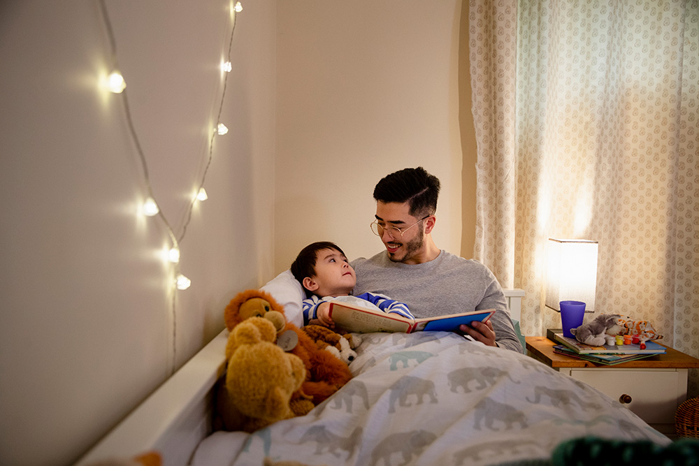 Fathers to be hooked up to machine which simulates the pain of