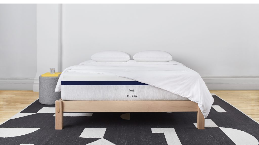 Copy of Helix Photo Lifestyle Mattress Standard Midnight 004 1024x683 1 edited