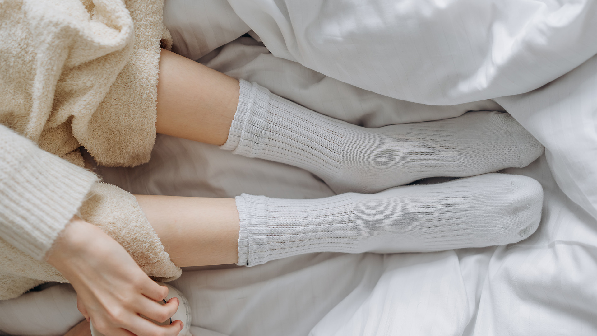 4 Surprising Benefits Of Sleeping In Socks