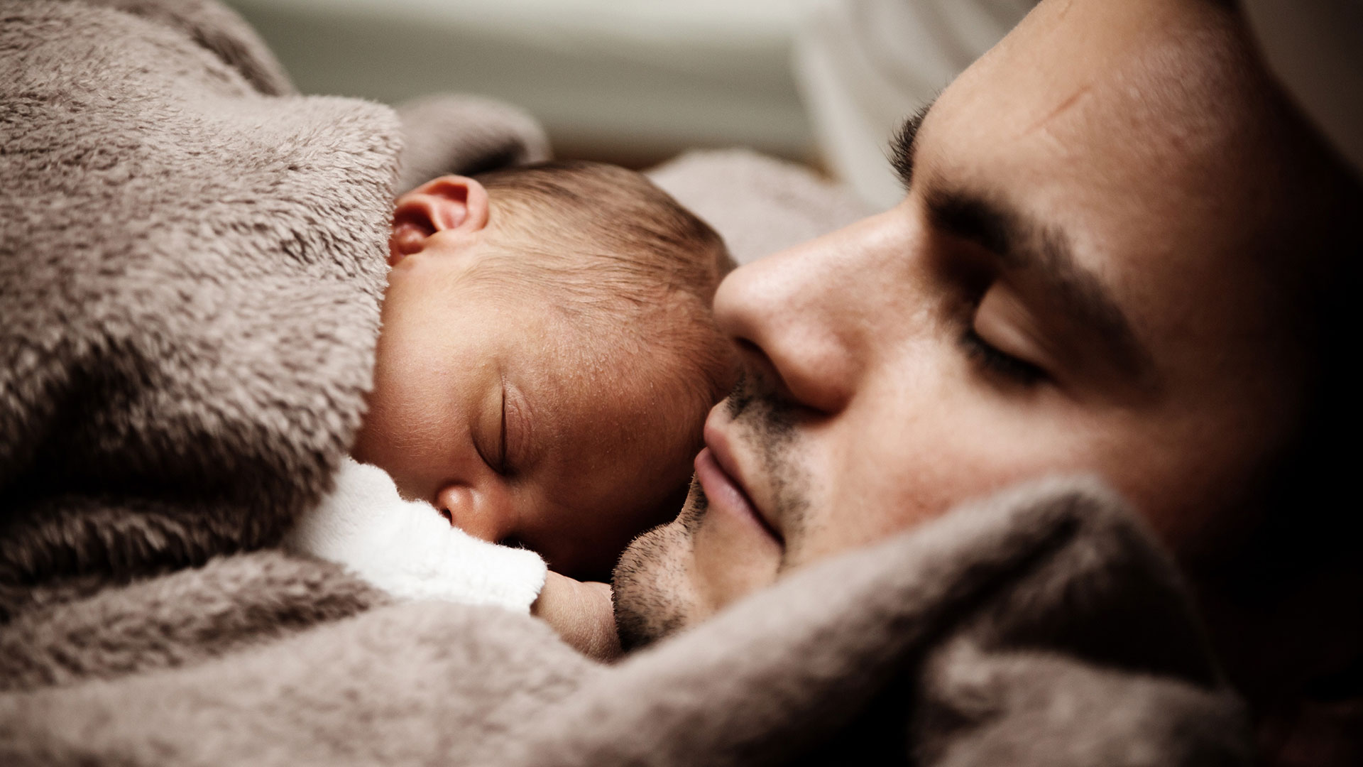 New Study Highlights the Positive Impact Dads Can Have On Their Baby’s Sleep Routine