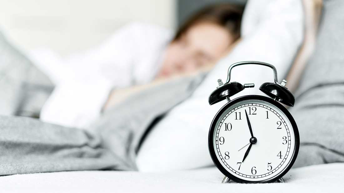 Harvard Professor Bashes Idea That We Need 8 Hours of Sleep at Night