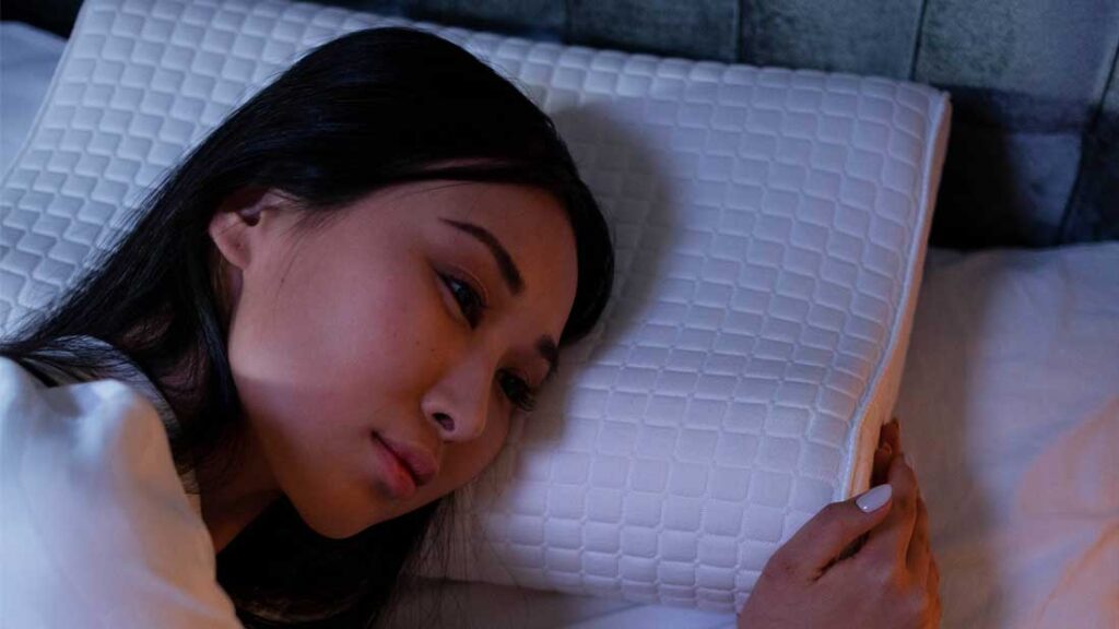 Can't Sleep? 10 Reasons You Can't Fall Asleep and Tips to Try