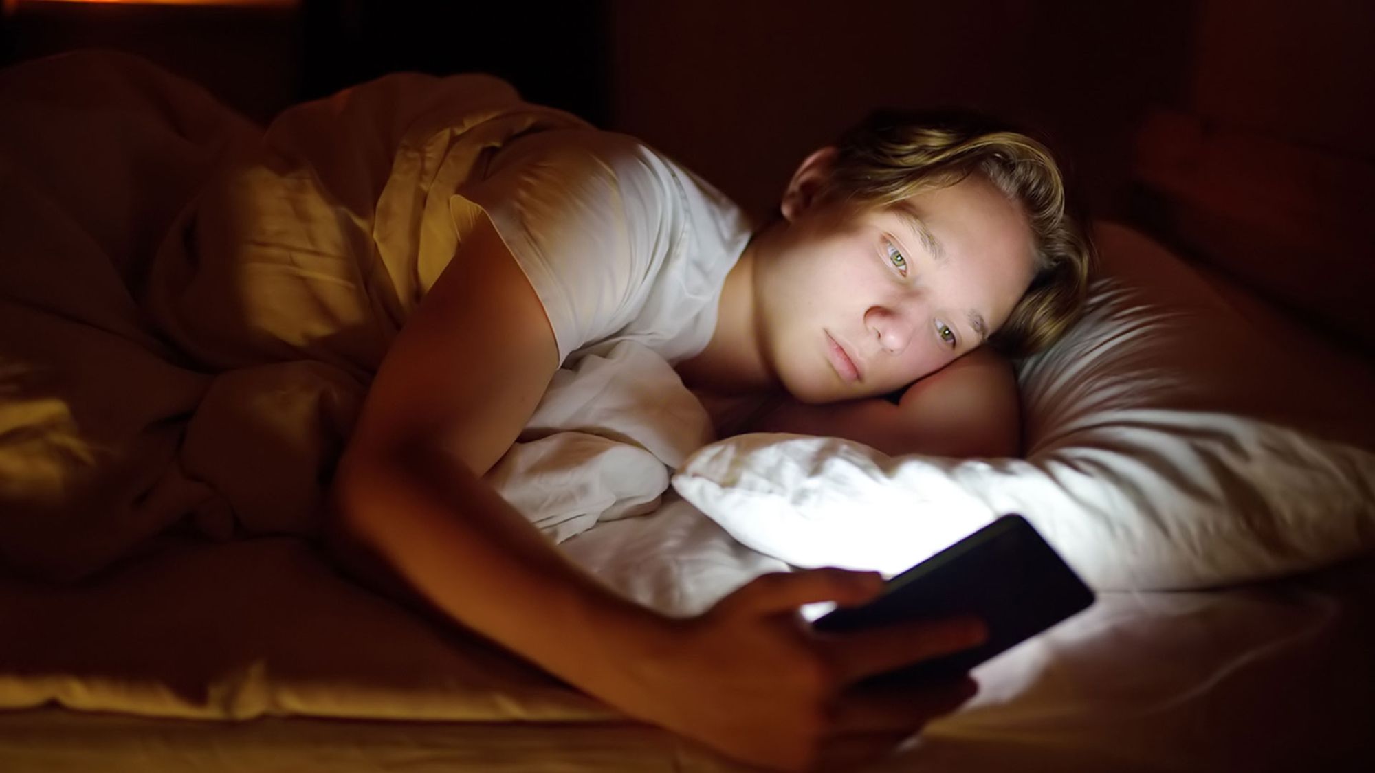 How Parents’ Smartphone Use Truly Does Negatively Affect Their Teenagers’ Sleep