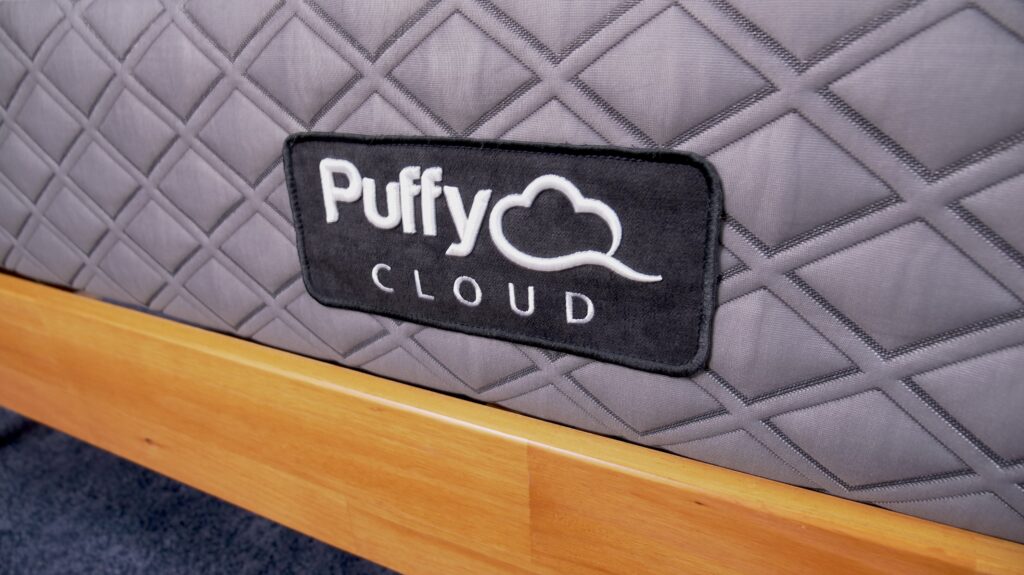 Puffy Cloud Mattress Logo
