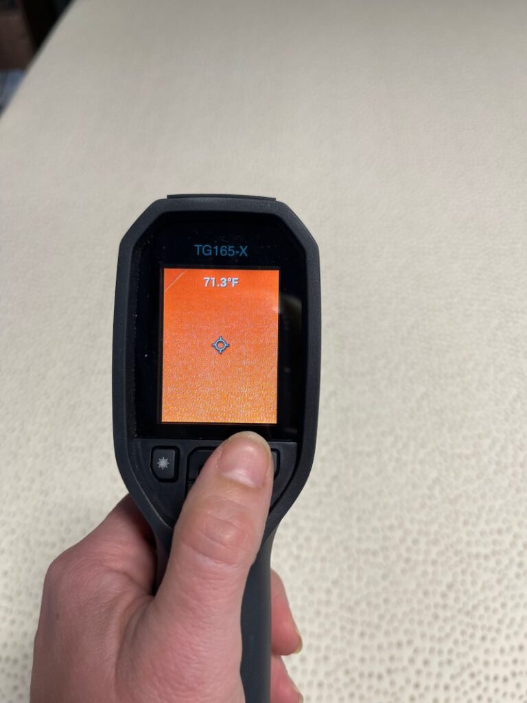Thermal imaging of the 5 Little Monkeys Memory Foam Mattress before being slept on for 5 minutes.