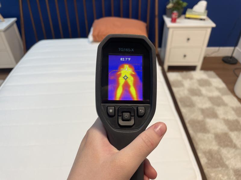 Thermal imaging of the Helix Kids 8-Inch Mattress after being slept on